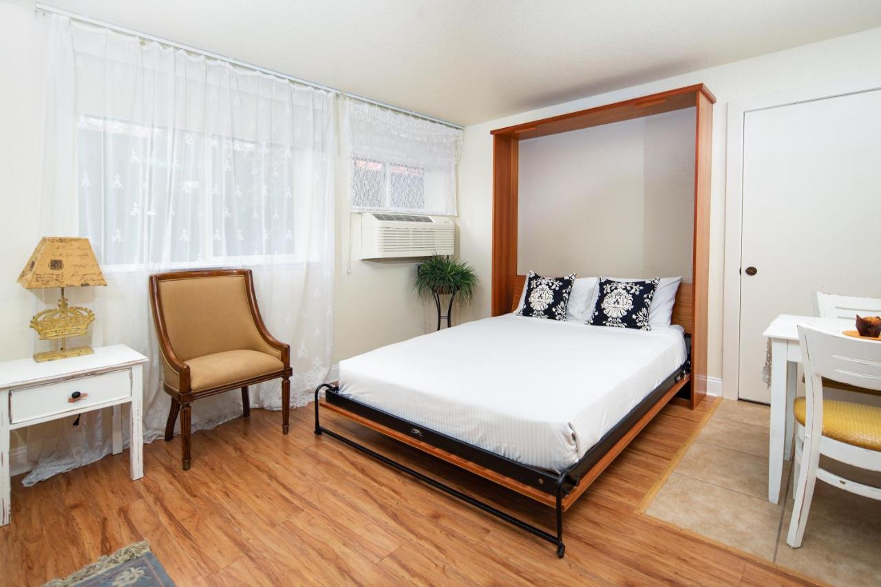 Stratford Inn Ashland Bagian luar foto