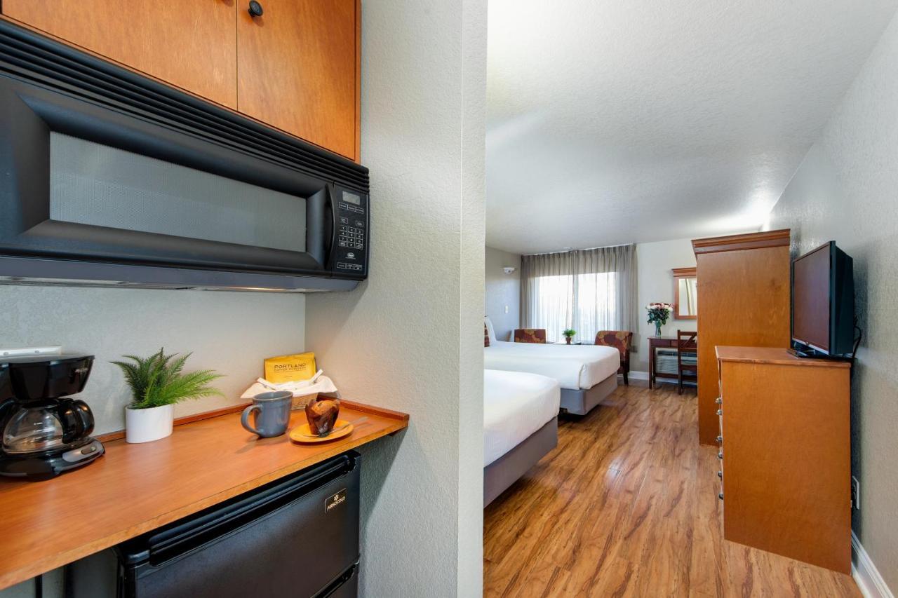 Stratford Inn Ashland Bagian luar foto